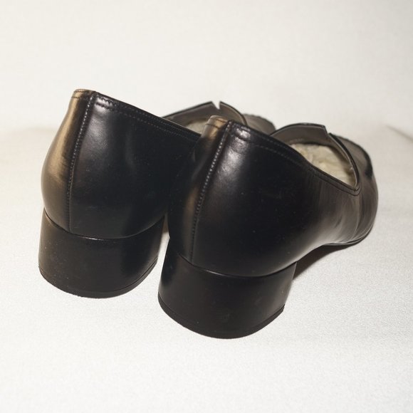 Gabor Black Leather Low Heeled Pump (Size 6.5) - Picture 6 of 8